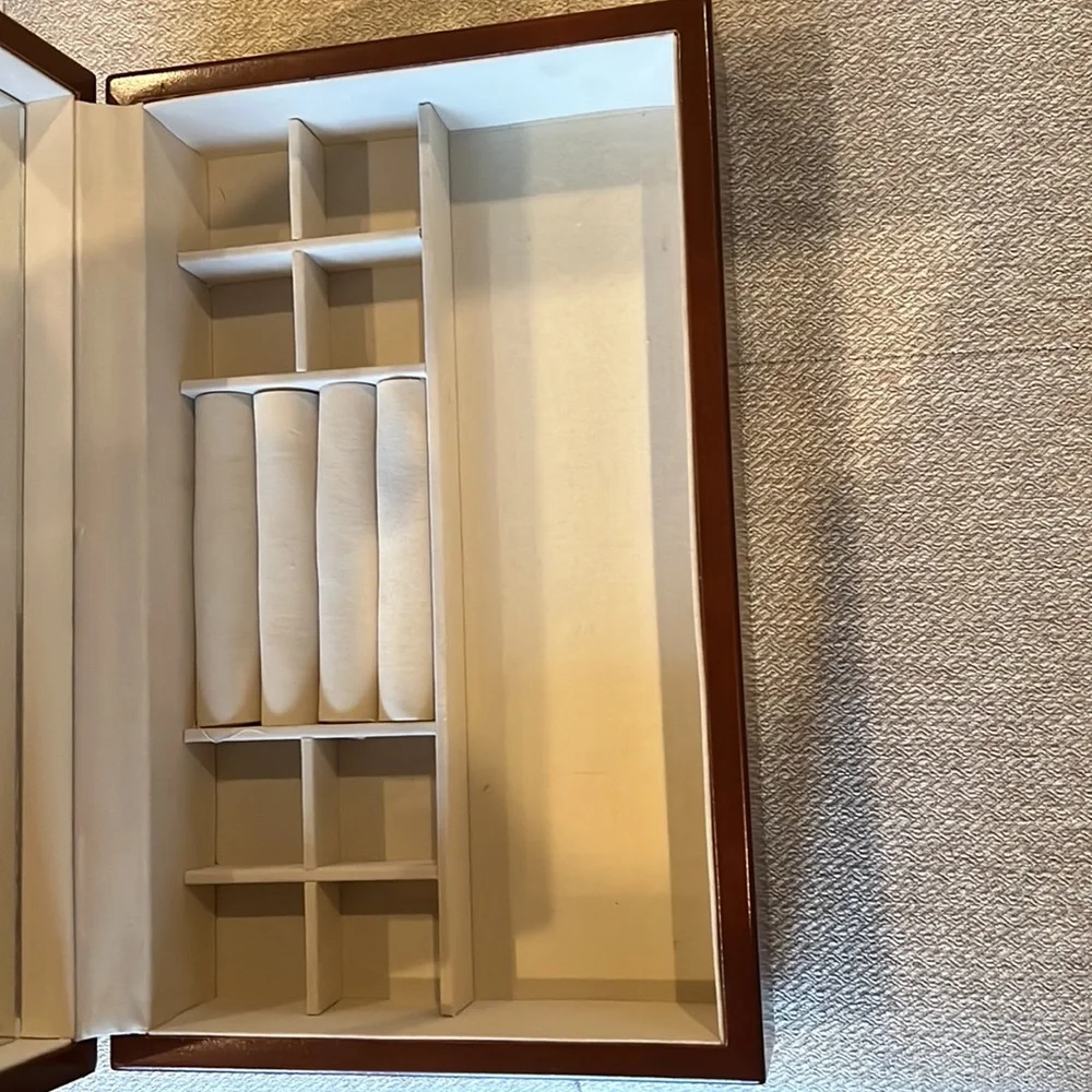Mele wooden jewelry box - Picture 3 of 6